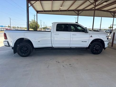 Used 2025 RAM 3500 Laramie w/ Night Edition AWD/4WD image 9