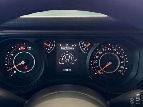 Used 2025 Jeep Wrangler Sport image 24