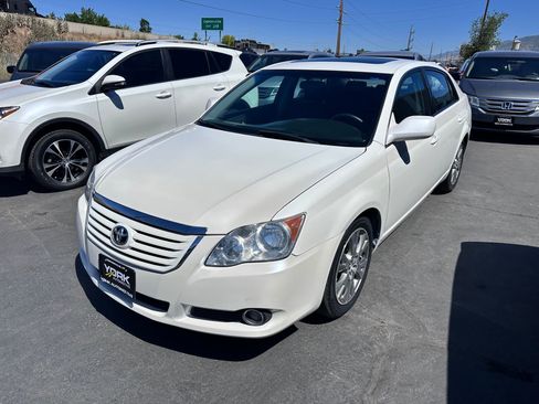 Used 2008 Toyota Avalon Touring FWD image 2