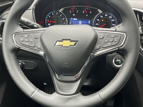 Used 2023 Chevrolet Equinox LT w/ Driver Convenience Package image 13