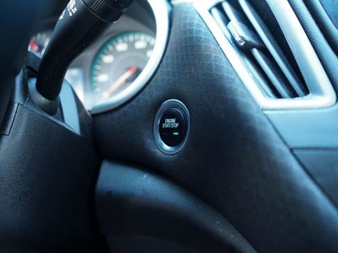 Used 2023 Chevrolet Malibu RS image 23