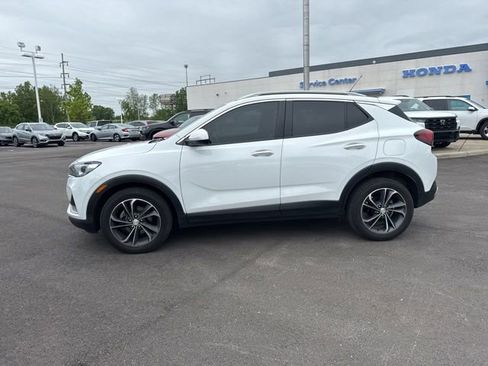 Used 2021 Buick Encore GX Select FWD image 18