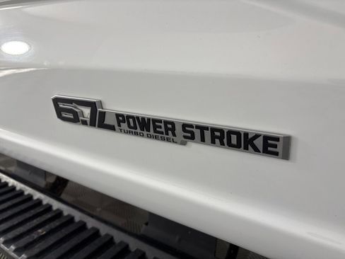 Used 2023 Ford F250 XLT w/ FX4 Off-Road Package image 32