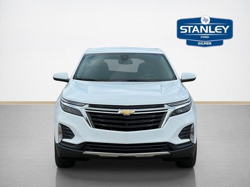Used 2024 Chevrolet Equinox LT FWD image 2
