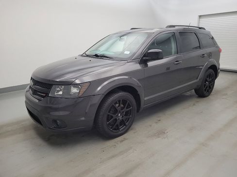 Used 2018 Dodge Journey SXT w/ Premium Group FWD image 2