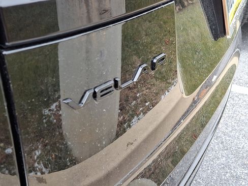 Used 2026 Land Rover Range Rover Velar Dynamic SE image 5