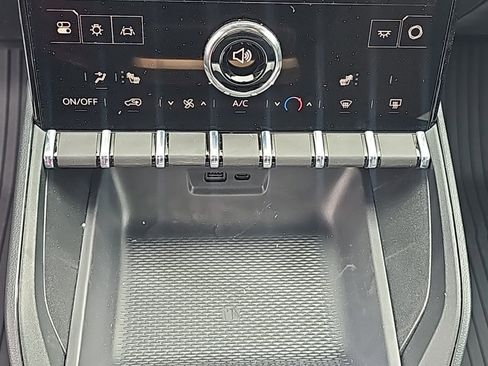 Certified 2026 GMC Terrain Elevation w/ LPO, Floor Liner Package image 23