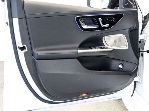 Used 2024 Mercedes-Benz C 300 Sedan image 12