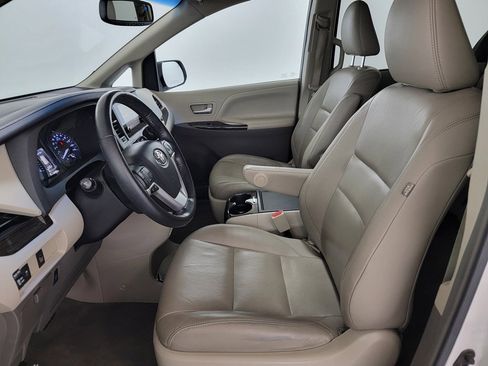 Used 2015 Toyota Sienna XLE FWD image 15