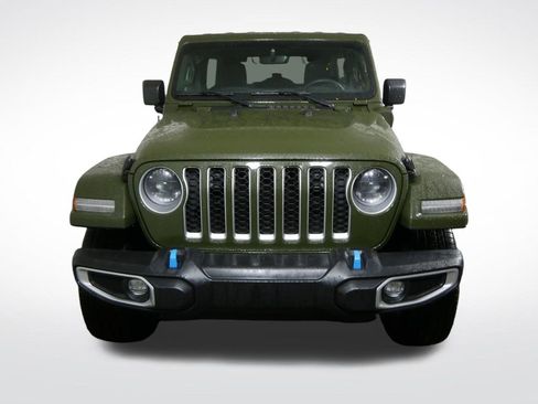 Used 2023 Jeep Wrangler Unlimited Sahara AWD/4WD image 12