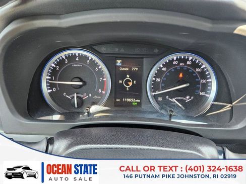 Used 2017 Toyota Highlander XLE AWD/4WD image 19