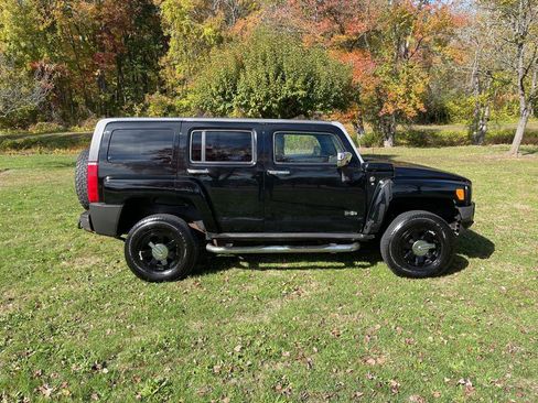 Used 2008 HUMMER H3 Luxury w/ Chrome Appearance Package image 26