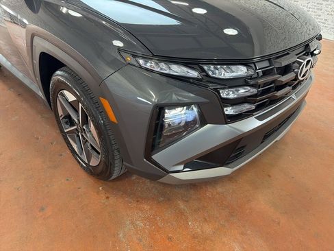 Certified 2025 Hyundai Tucson SEL image 9
