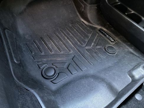 Used 2019 Ford Expedition Limited image 28