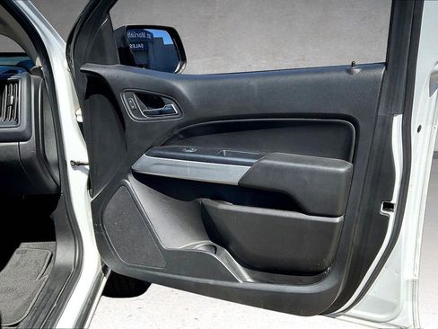 Used 2020 Chevrolet Colorado LT RWD image 28
