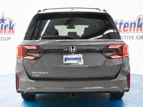 New 2026 Honda Odyssey EX-L image 8