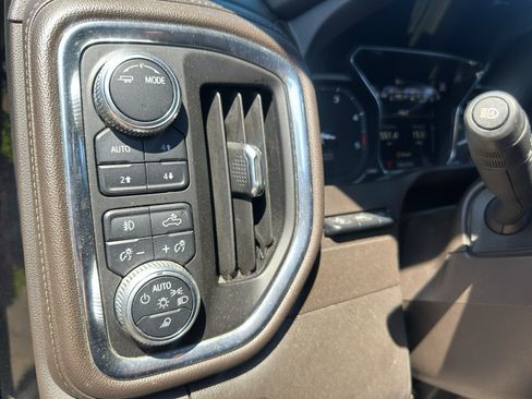 Used 2020 GMC Sierra 2500 Denali w/ Denali Ultimate Package AWD/4WD image 22