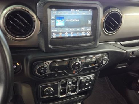 Used 2020 Jeep Gladiator Sport w/ Quick Order Package 23S AWD/4WD image 19