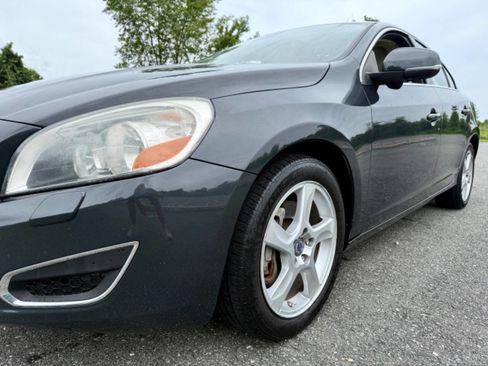 Used 2013 Volvo S60 T5 image 13
