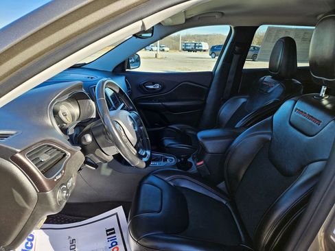 Used 2020 Jeep Cherokee Trailhawk w/ Cold Weather Group image 24