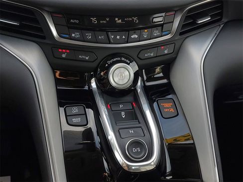 Certified 2025 Acura TLX w/ Technology Package image 26