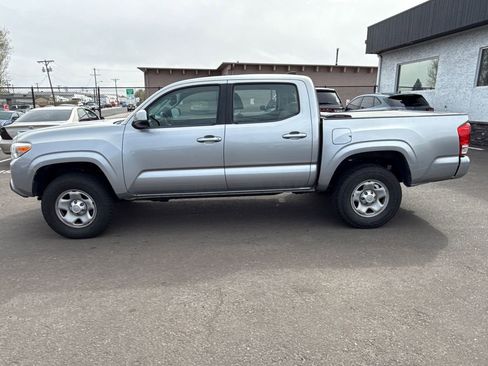 Used 2017 Toyota Tacoma SR w/ Tow Package image 4