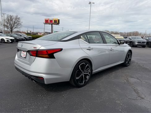 Used 2023 Nissan Altima 2.5 SR image 8