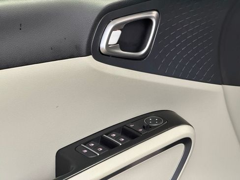 Used 2021 Kia Soul EX FWD image 21