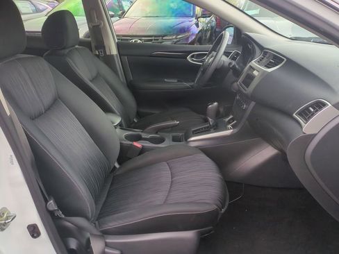 Used 2017 Nissan Sentra SV FWD image 25