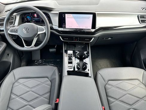 New 2025 Volkswagen Atlas Cross Sport SE image 13