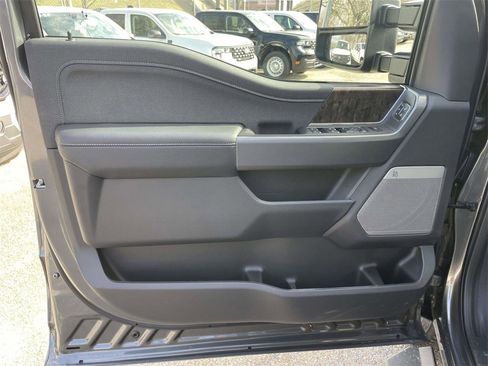 New 2026 Ford F250 Lariat w/ Black Appearance Package image 15