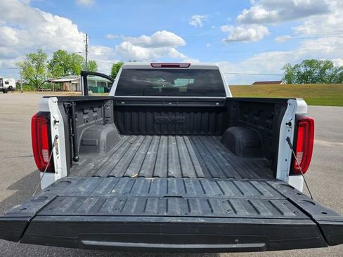 Used 2025 GMC Sierra 1500 AT4 AWD/4WD image 23