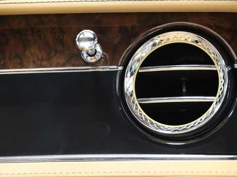 Used 2021 Bentley Continental GT AWD/4WD image 95