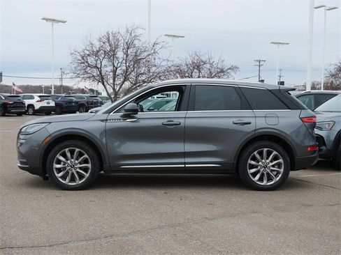 Used 2022 Lincoln Corsair AWD w/ Premium Package image 4