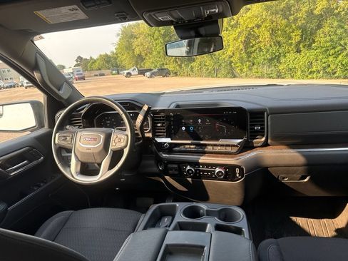 Used 2024 GMC Sierra 1500 Elevation AWD/4WD image 17