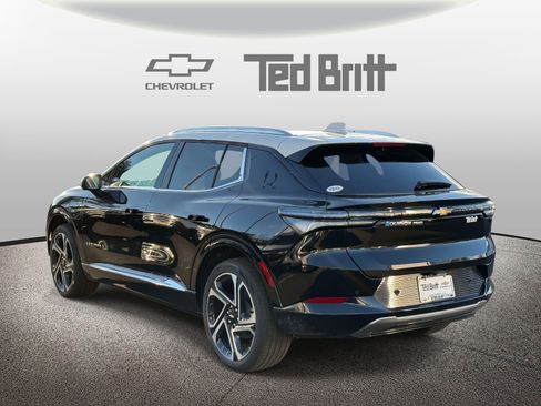 New 2026 Chevrolet Equinox EV LT image 6