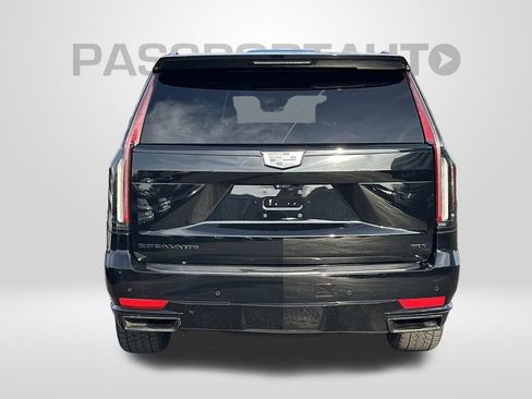 Used 2023 Cadillac Escalade Sport Platinum w/ LPO, ONYX Package image 3