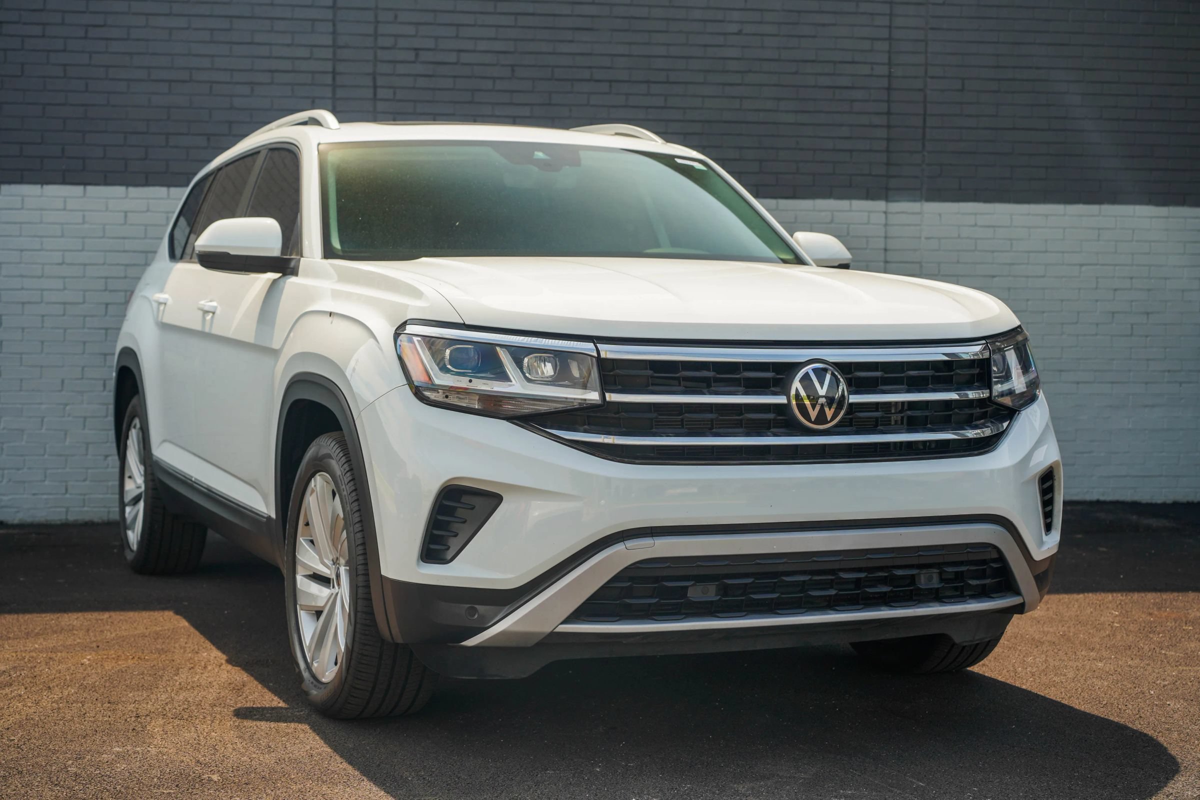 Used 2021 Volkswagen Atlas SEL AWD/4WD image 3