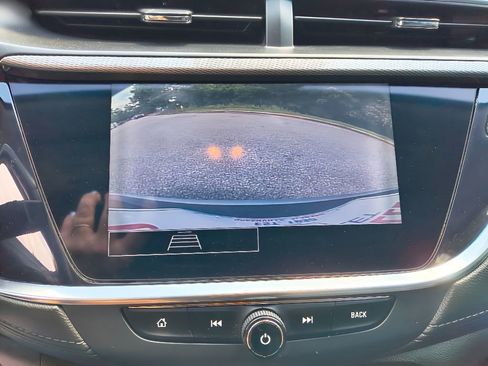 Used 2021 Buick Encore GX Preferred w/ Cold Weather Comfort Package image 19