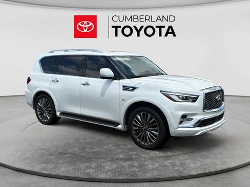 Used 2018 INFINITI QX80 4WD w/ Driver Assistance Package image 7