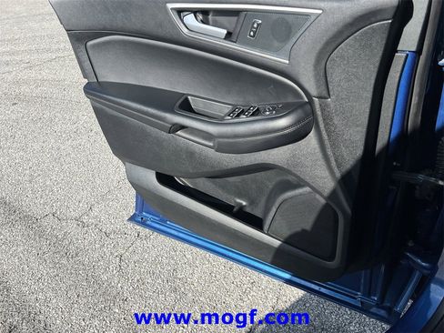 Certified 2024 Ford Edge SEL image 17
