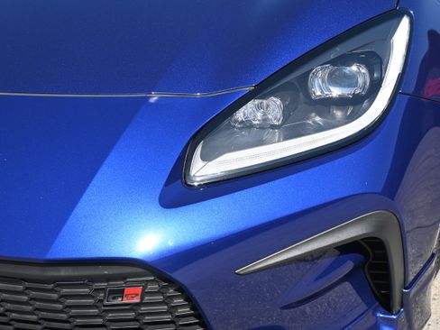 Used 2023 Toyota GR86 RWD image 25