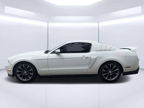 Used 2011 Ford Mustang GT Premium w/ Electronics Pkg RWD image 6