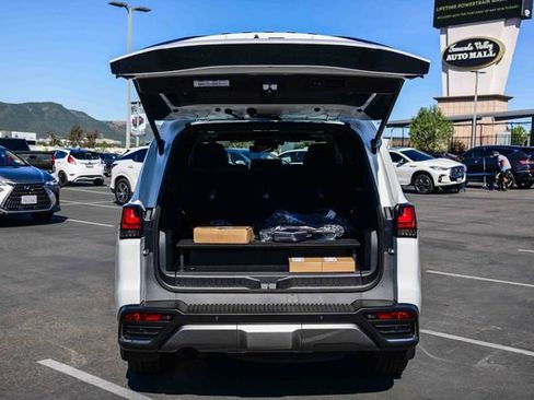 New 2026 Lexus LX 700h Luxury AWD/4WD image 14