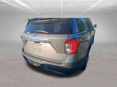 Used 2020 Ford Explorer Platinum w/ Premium Technology Package AWD/4WD image 7