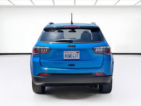 Used 2021 Jeep Compass Latitude FWD image 5