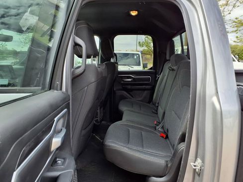 Used 2020 RAM 1500 Big Horn AWD/4WD image 9
