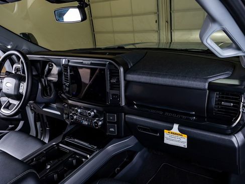 Used 2026 Ford F250 Lariat w/ Tremor Off-Road Package AWD/4WD image 17