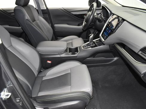 Used 2025 Subaru Outback Onyx Edition AWD/4WD image 24