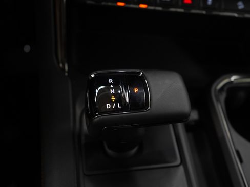 Used 2024 GMC Sierra 1500 AT4 AWD/4WD image 24